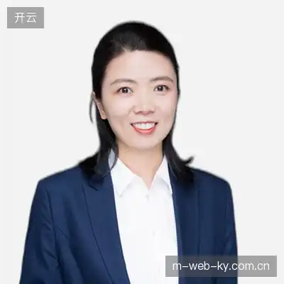 侯龙欣